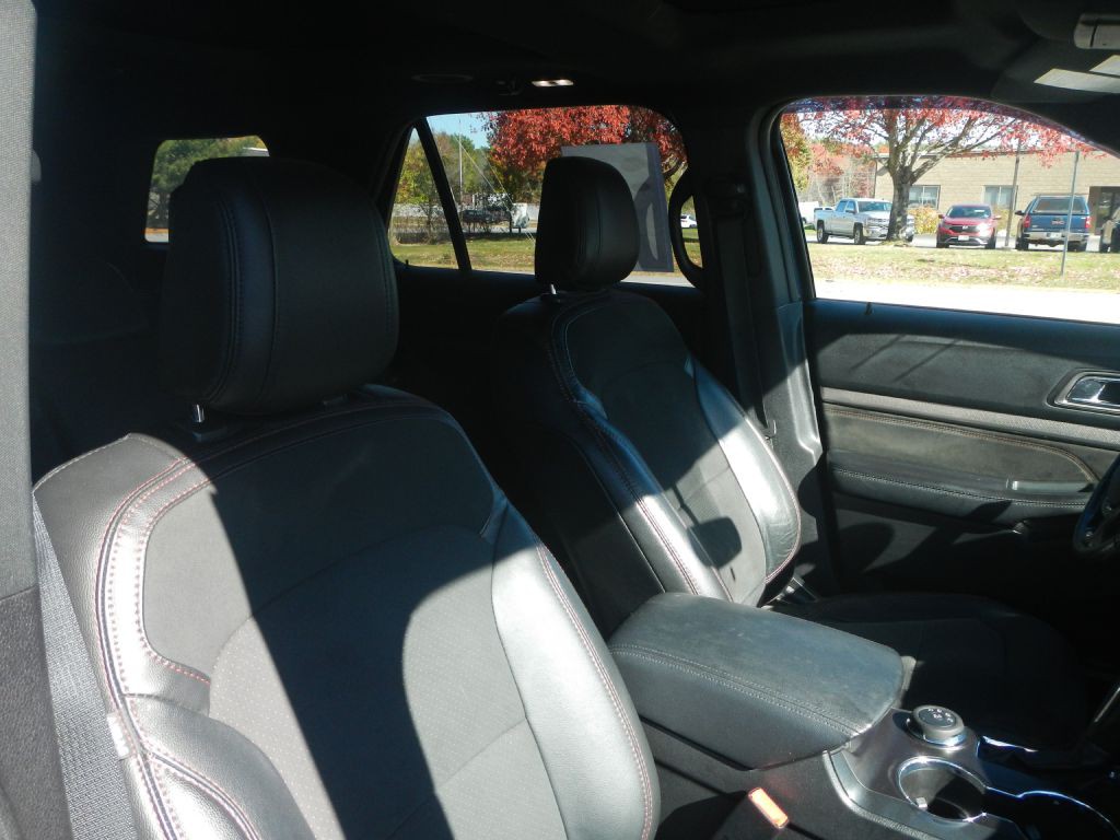 2018 Ford Explorer Image 9
