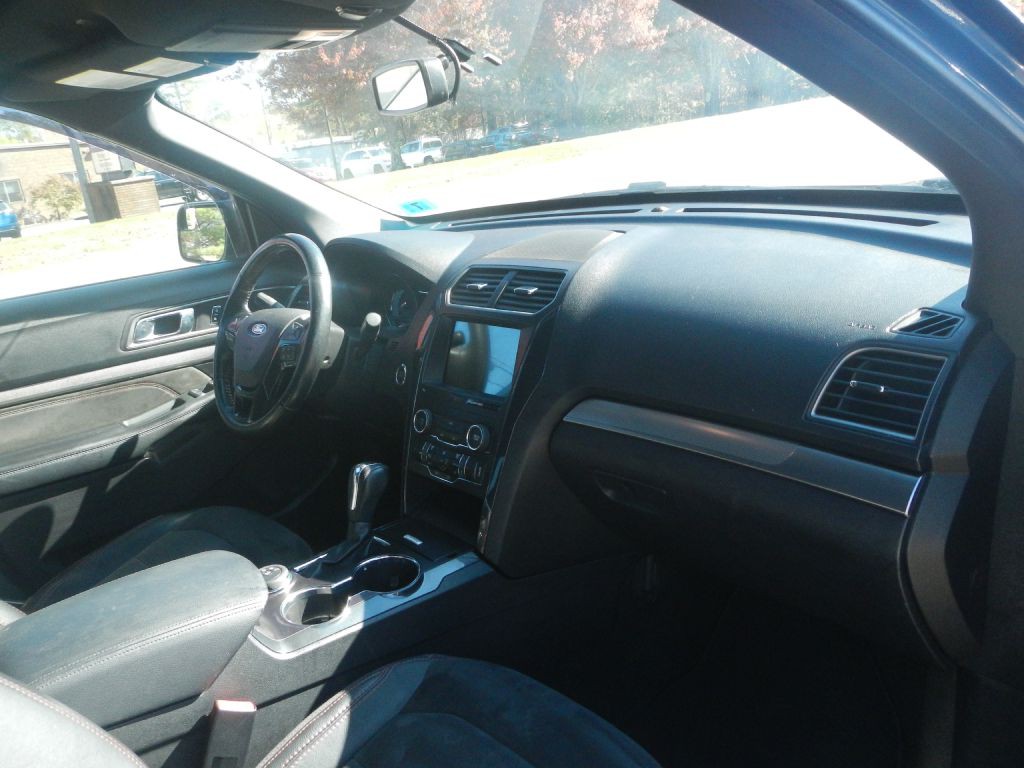 2018 Ford Explorer Image 10