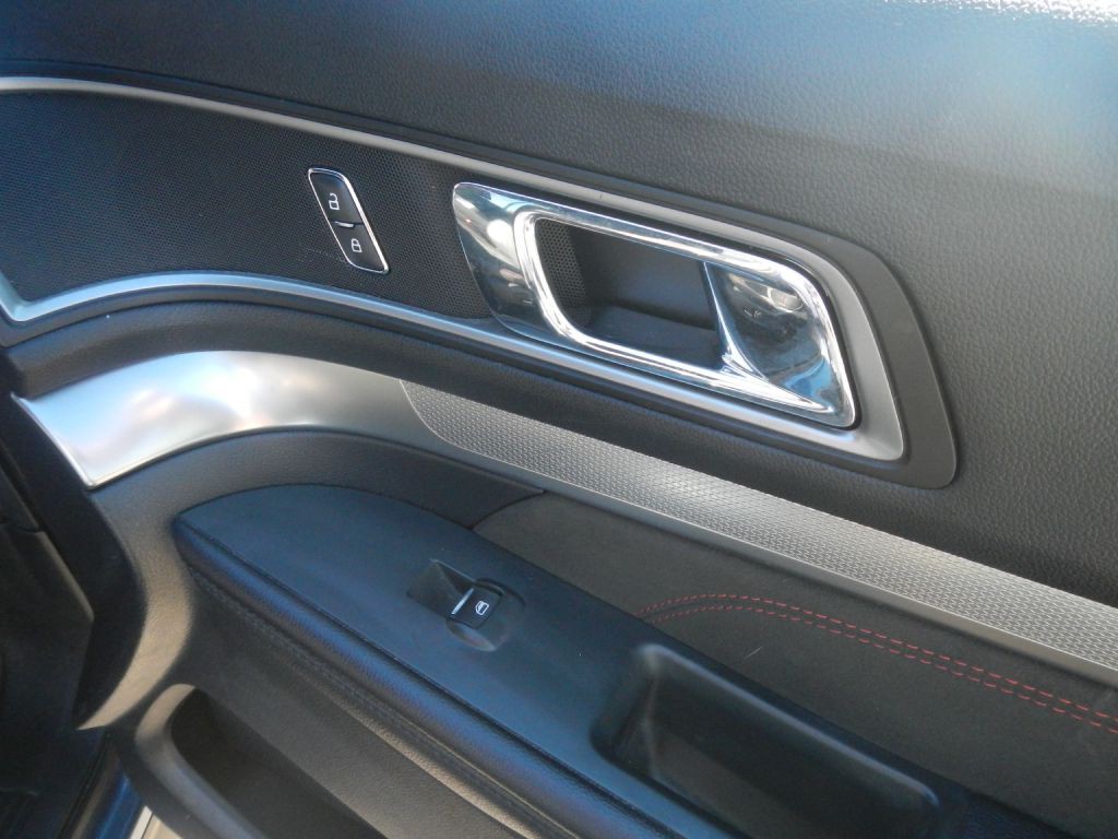 2018 Ford Explorer Image 19