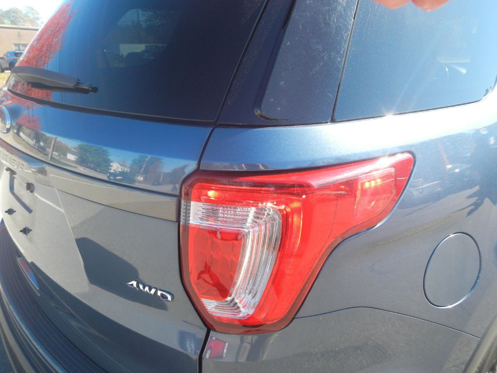 2018 Ford Explorer Image 32