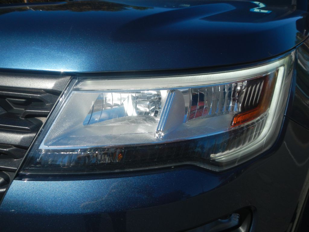 2018 Ford Explorer Image 40