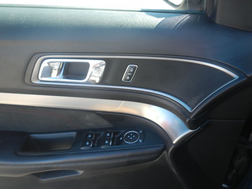 2018 Ford Explorer Image 50