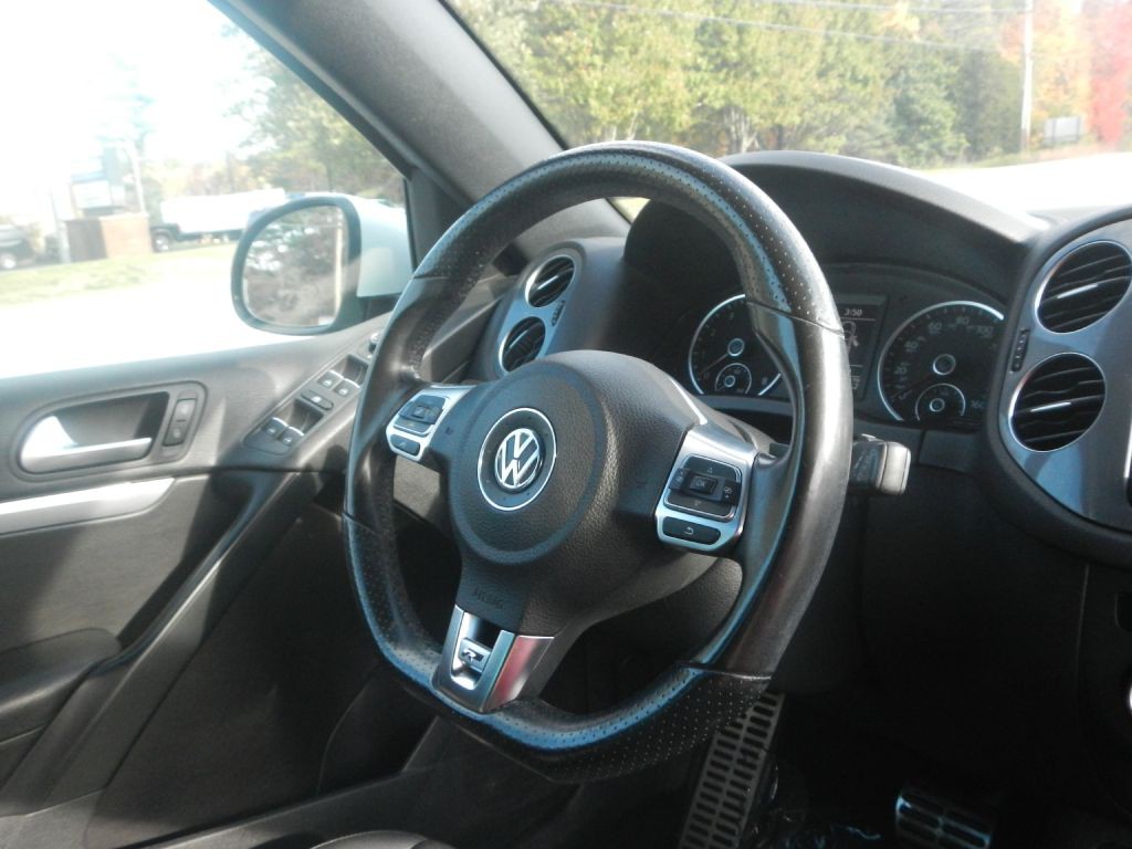 2016 Volkswagen Tiguan Image 22