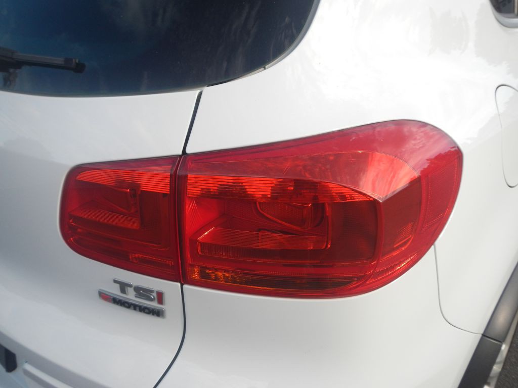 2016 Volkswagen Tiguan Image 32