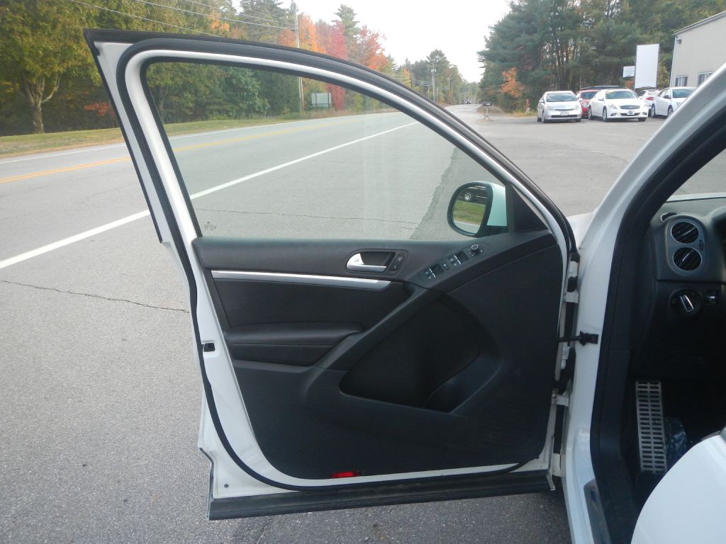 2016 Volkswagen Tiguan Image 50