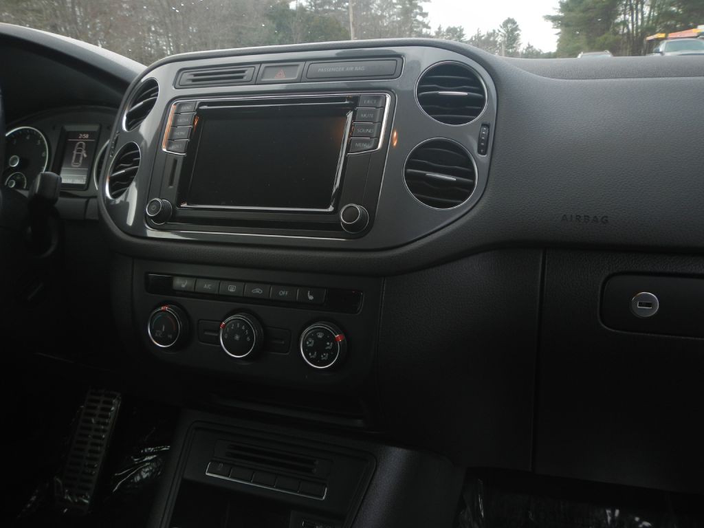 2016 Volkswagen Tiguan Image 21