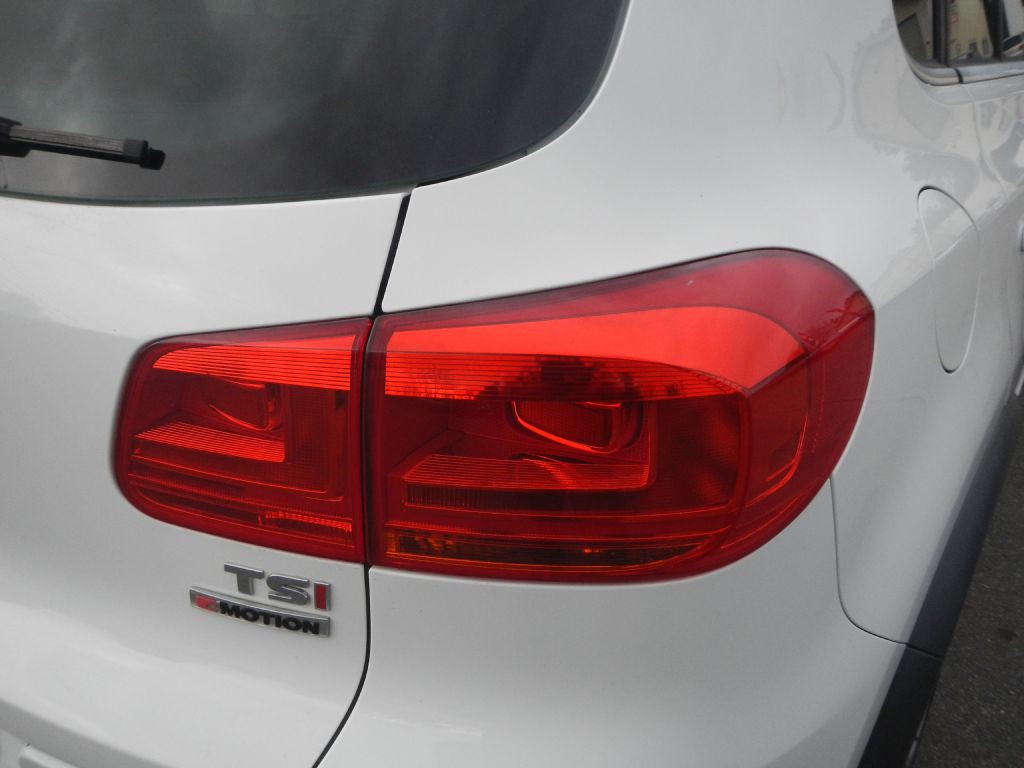 2016 Volkswagen Tiguan Image 30