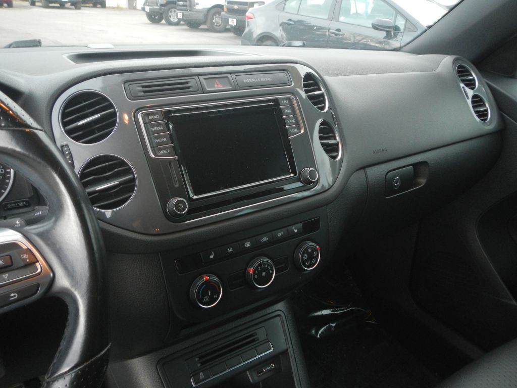 2016 Volkswagen Tiguan Image 52
