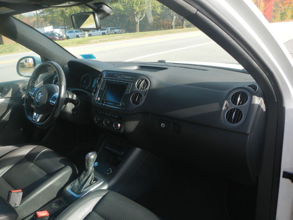 2016 Volkswagen Tiguan Image 9