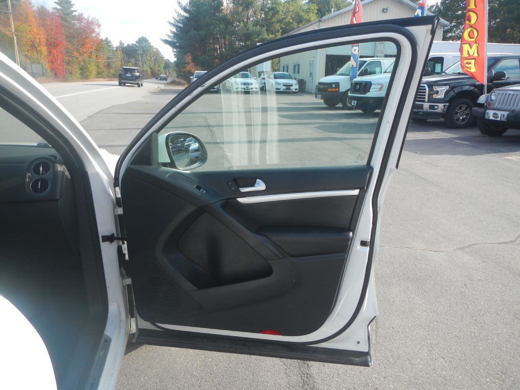2016 Volkswagen Tiguan Image 16