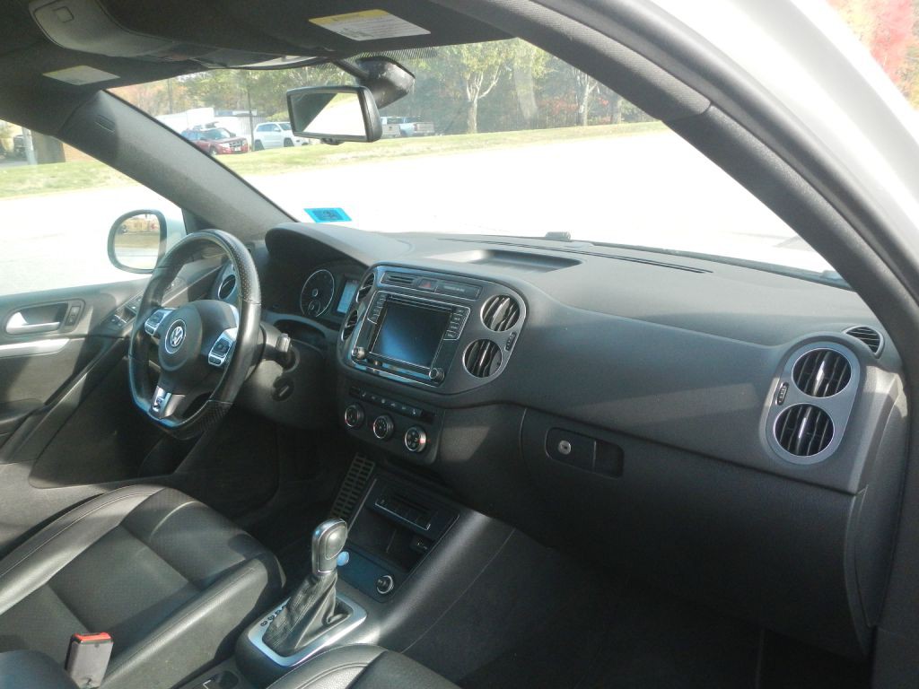 2016 Volkswagen Tiguan Image 18