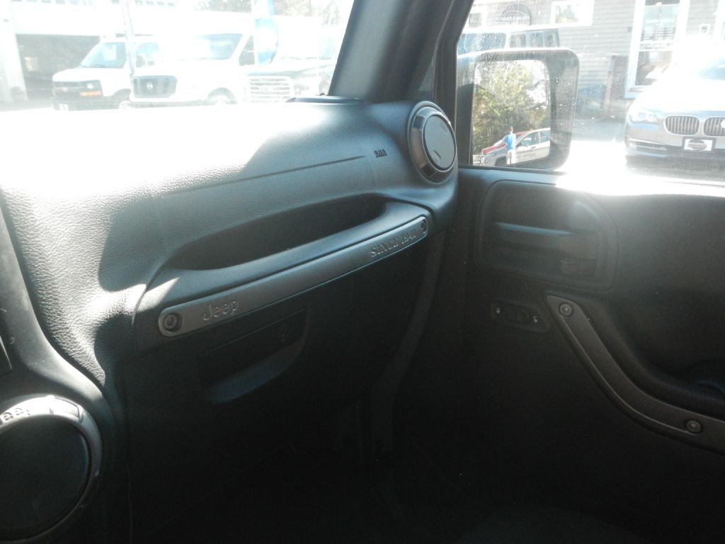 2015 Jeep Wrangler Unlimited Image 19