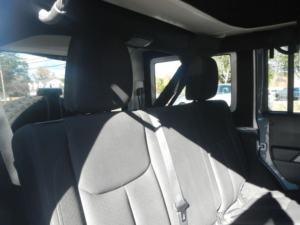 2015 Jeep Wrangler Unlimited Image 40