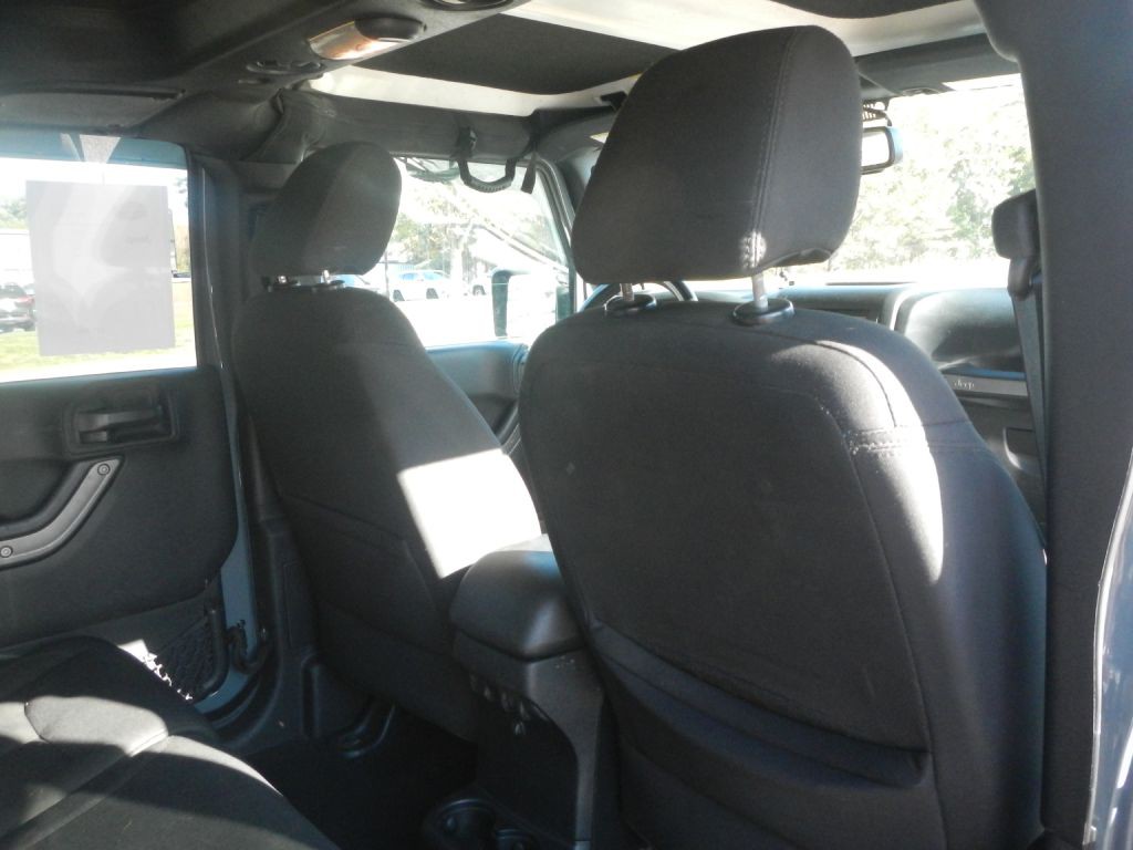 2015 Jeep Wrangler Unlimited Image 42
