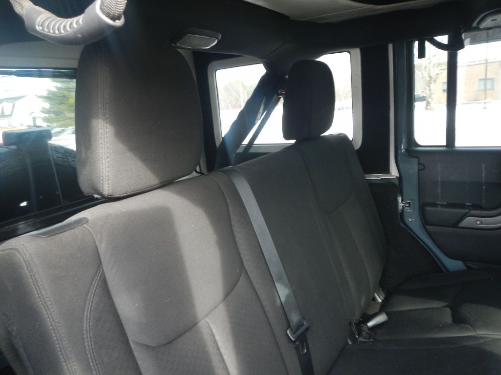 2015 Jeep Wrangler Unlimited Image 8