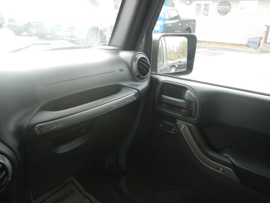 2015 Jeep Wrangler Unlimited Image 24