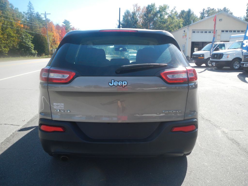 2017 Jeep Cherokee Image 32