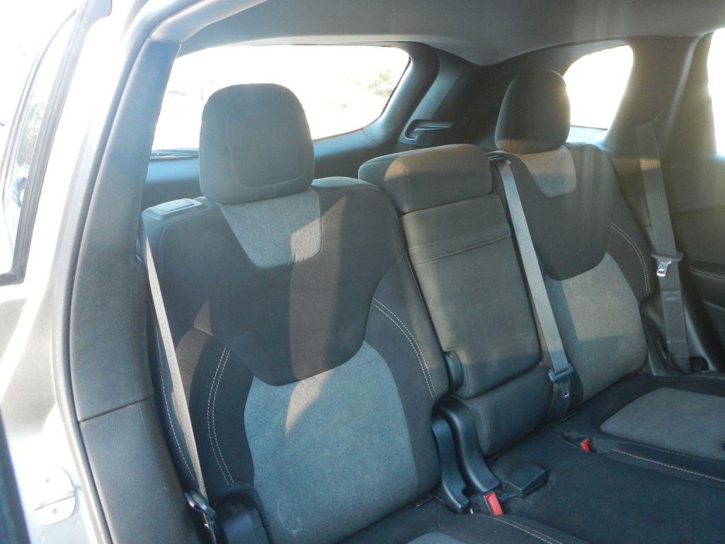 2017 Jeep Cherokee Image 5