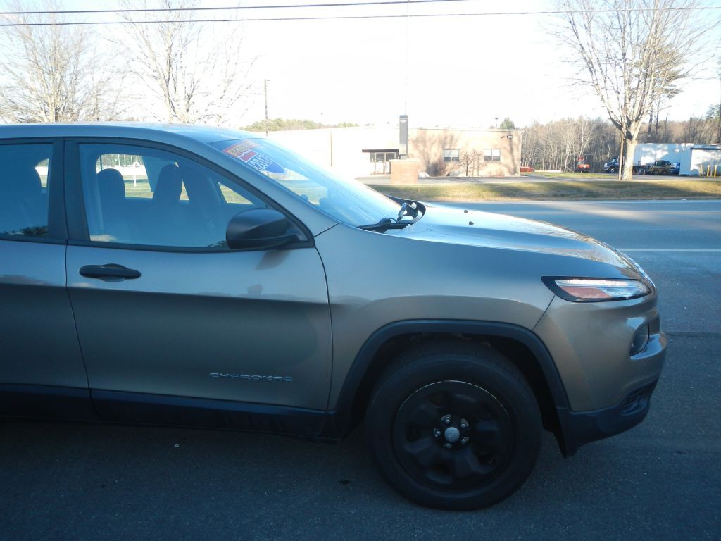 2017 Jeep Cherokee Image 12