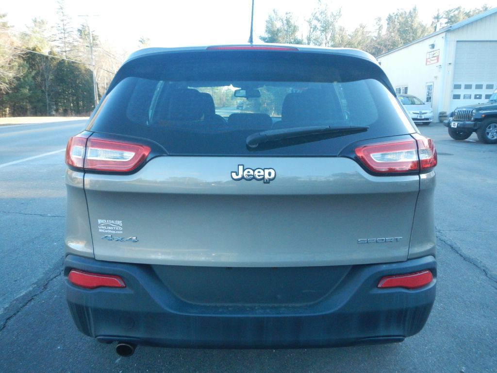 2017 Jeep Cherokee Image 28