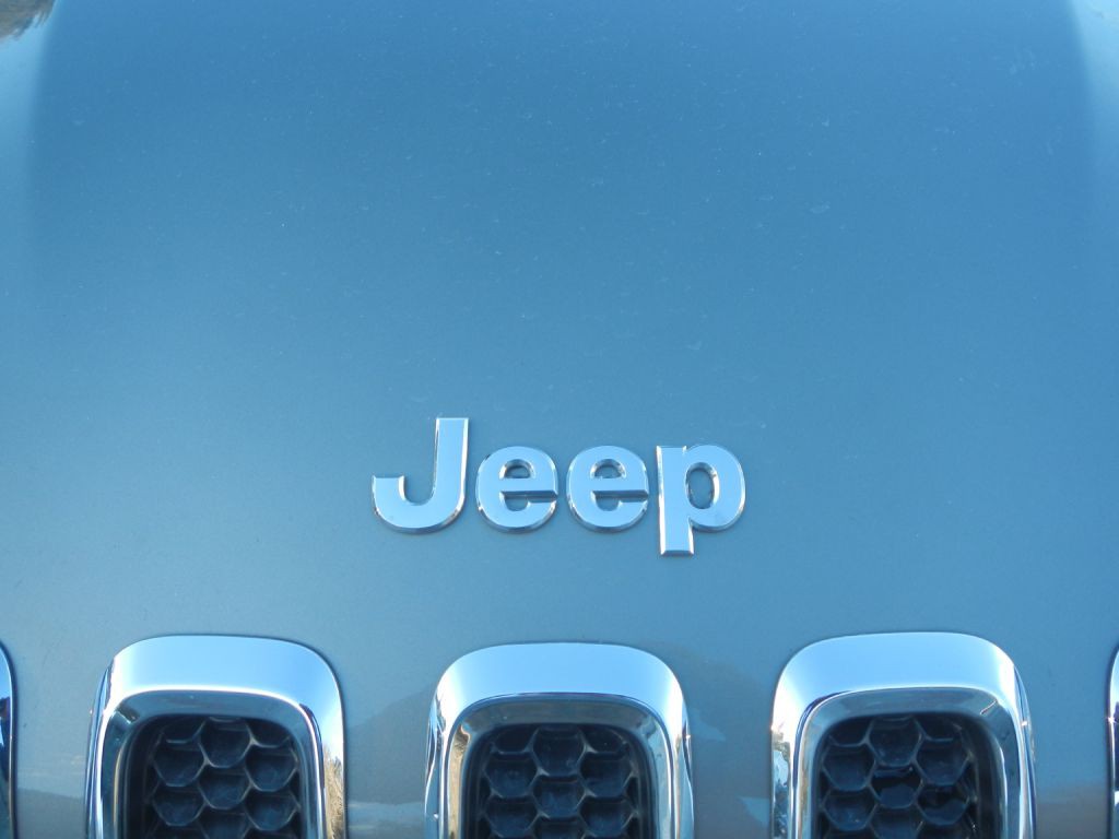 2017 Jeep Cherokee Image 52