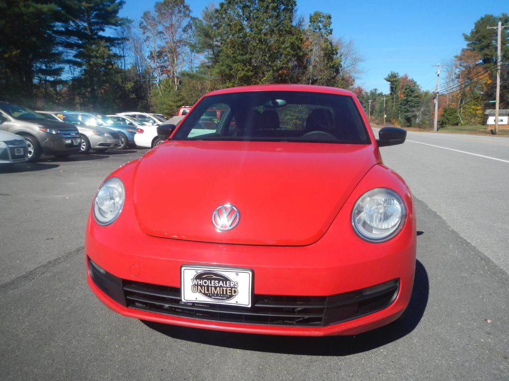 2012 Volkswagen Beetle Image 10
