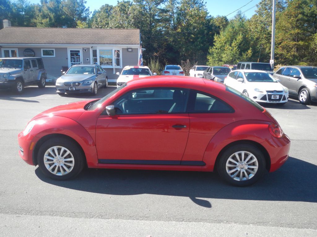 2012 Volkswagen Beetle Image 36