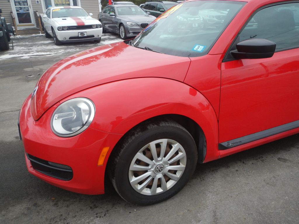 2012 Volkswagen Beetle Image 33