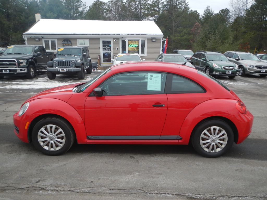 2012 Volkswagen Beetle Image 36