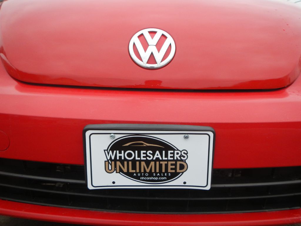 2012 Volkswagen Beetle Image 50