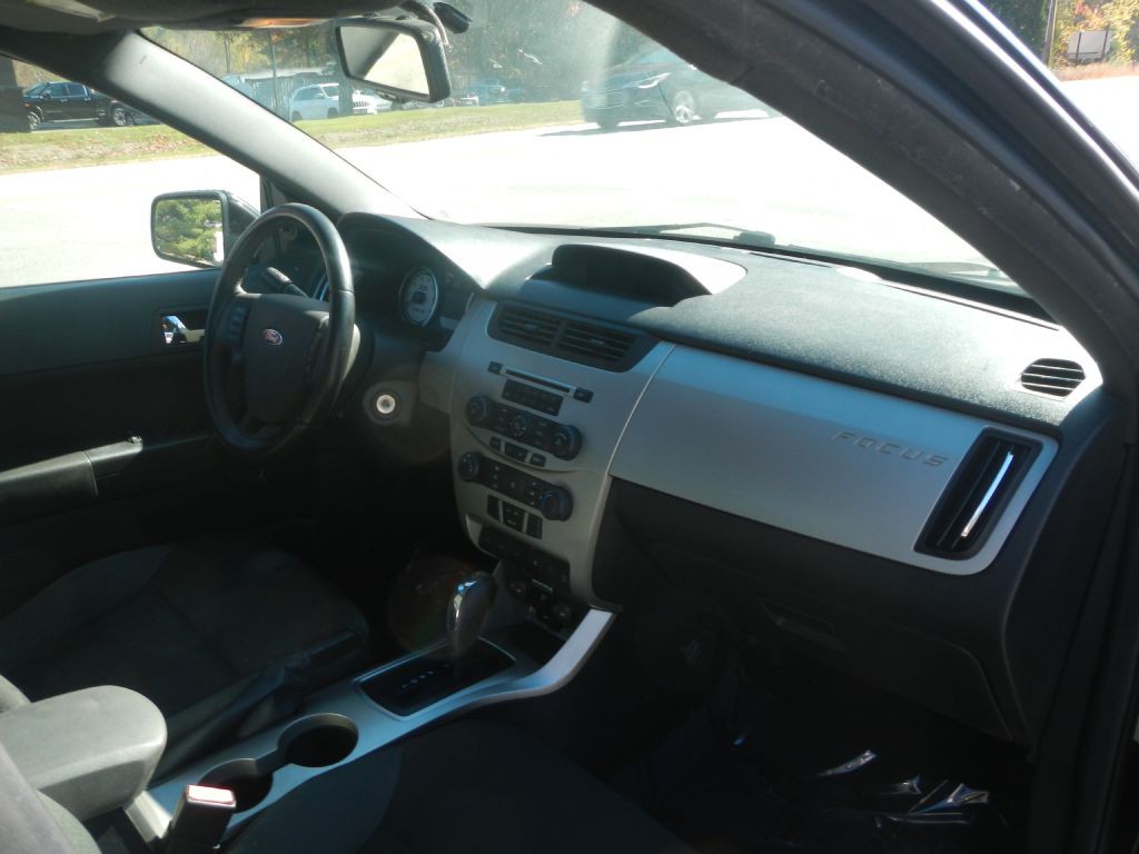 2009 Ford Focus Image 3