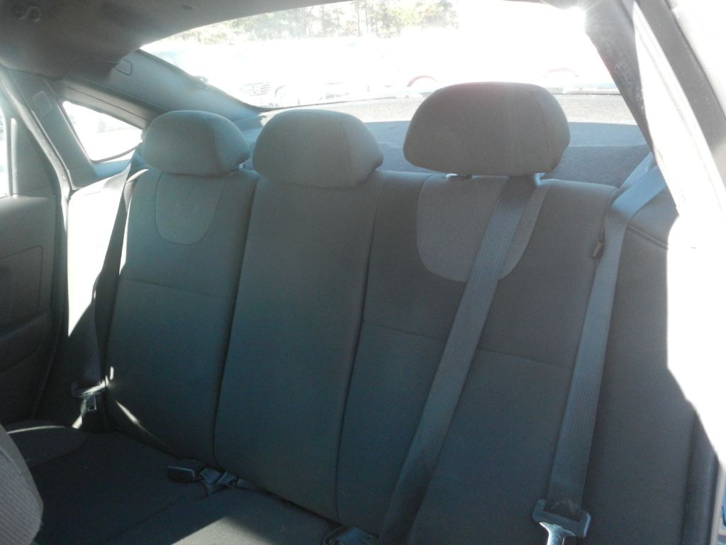 2009 Ford Focus Image 8