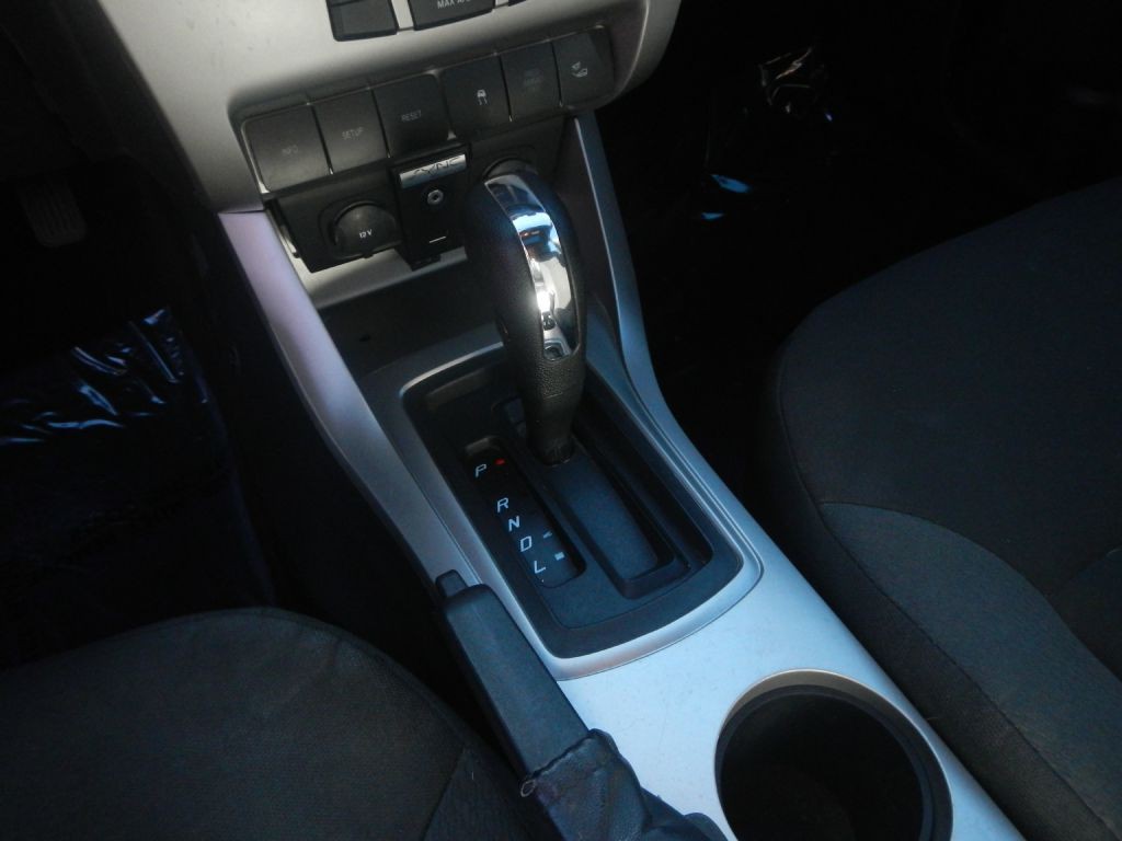 2009 Ford Focus Image 27