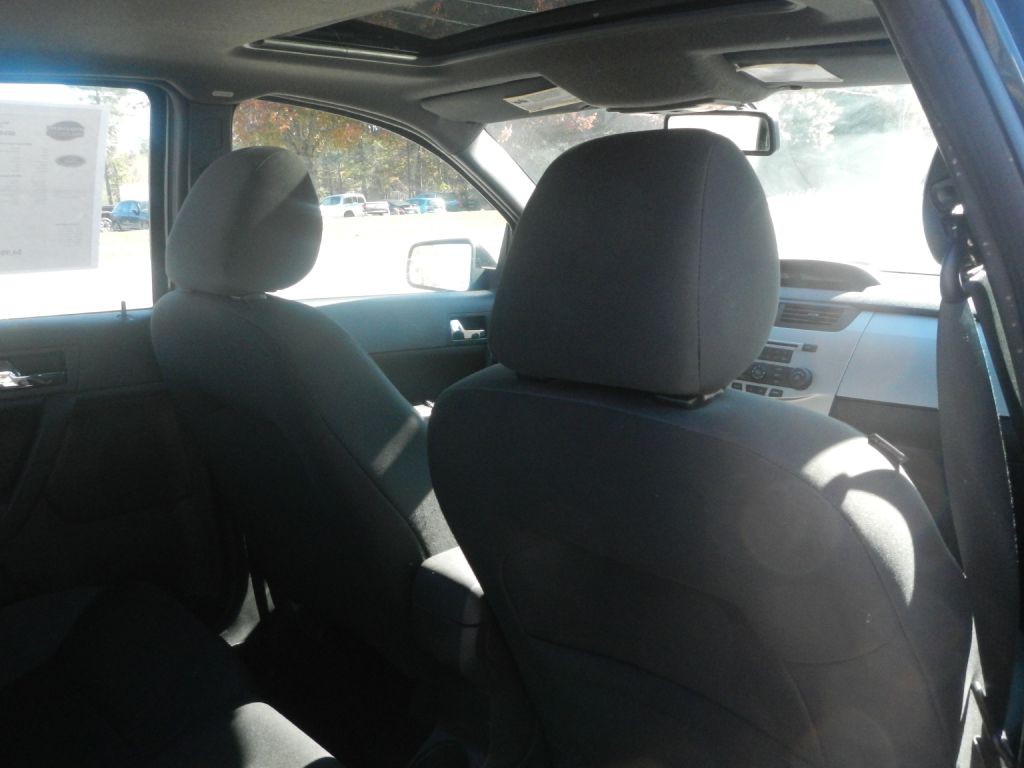 2009 Ford Focus Image 38