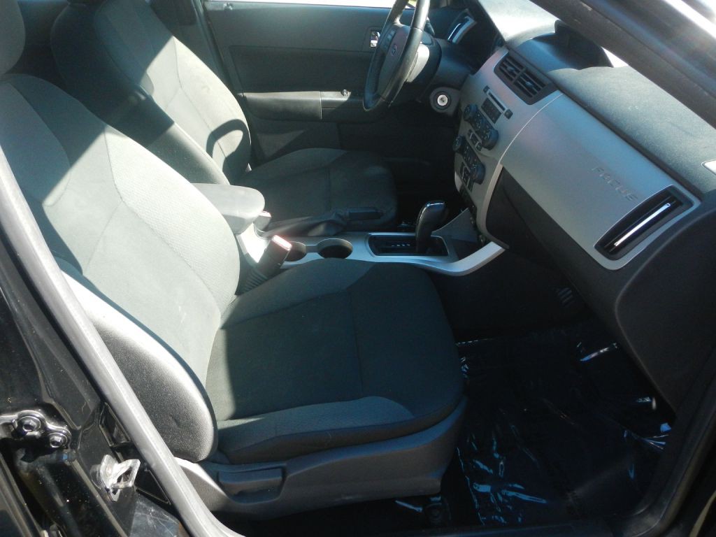 2009 Ford Focus Image 42
