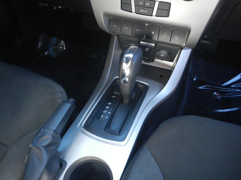 2009 Ford Focus Image 48