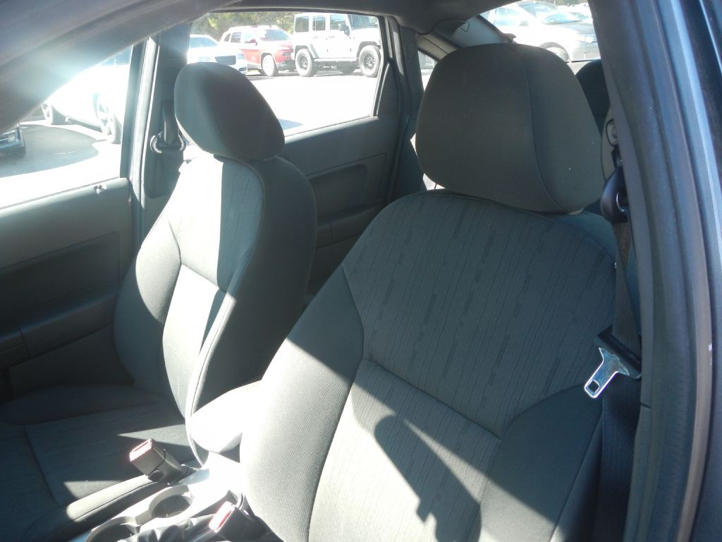 2010 Ford Focus Image 4
