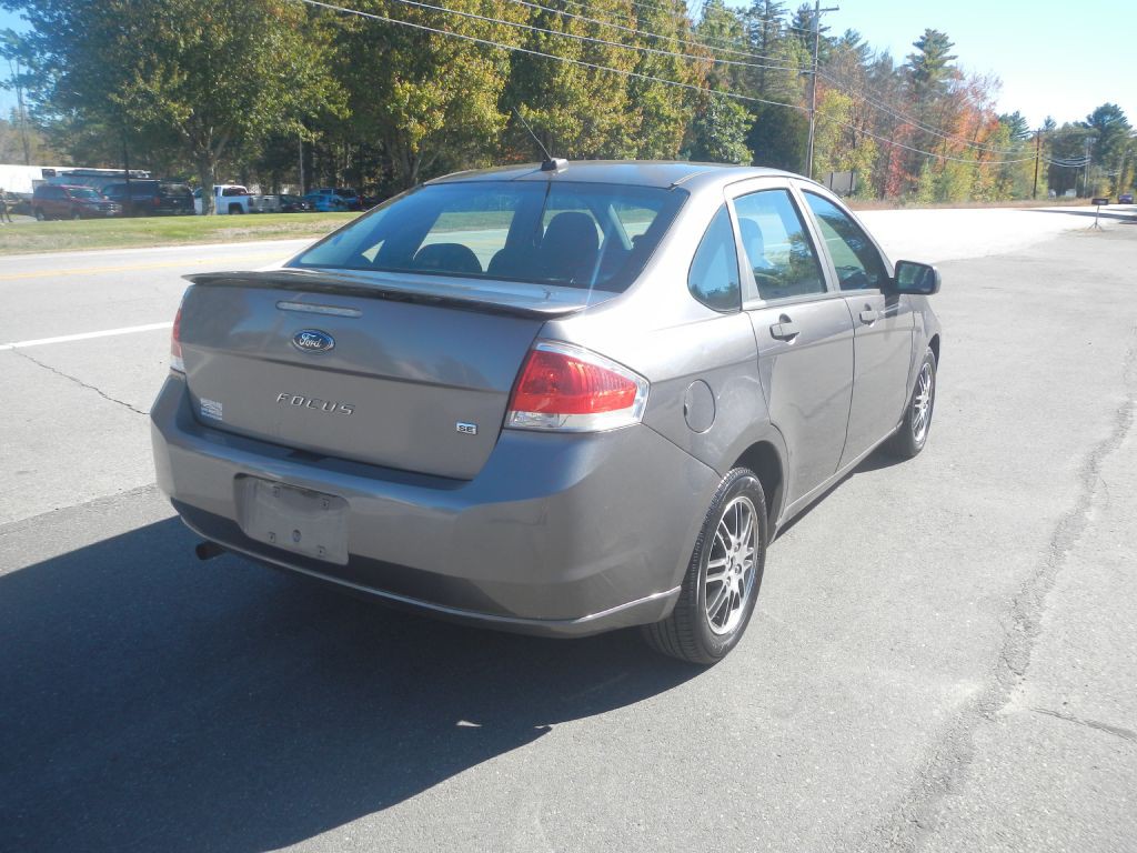 2010 Ford Focus Image 7