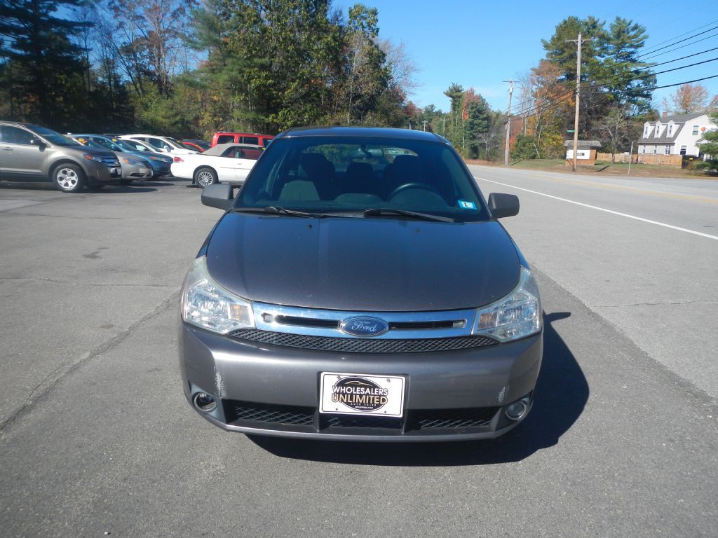 2010 Ford Focus Image 11
