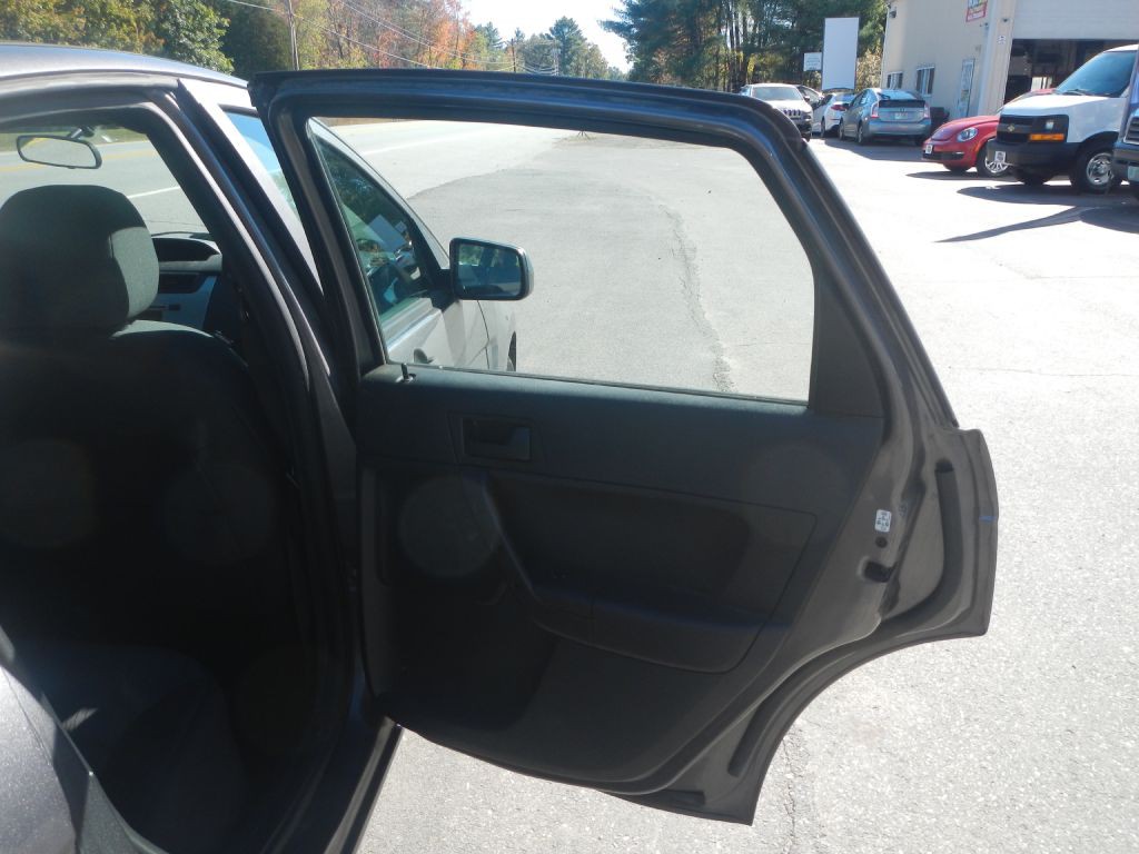 2010 Ford Focus Image 22