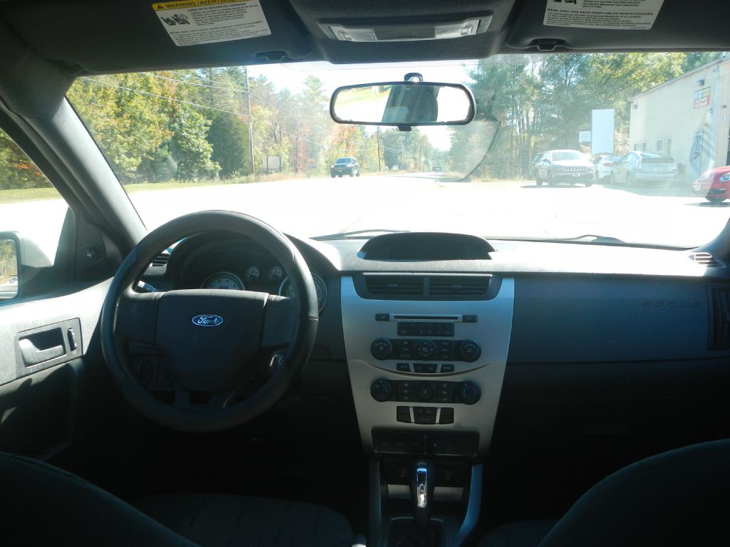 2010 Ford Focus Image 26