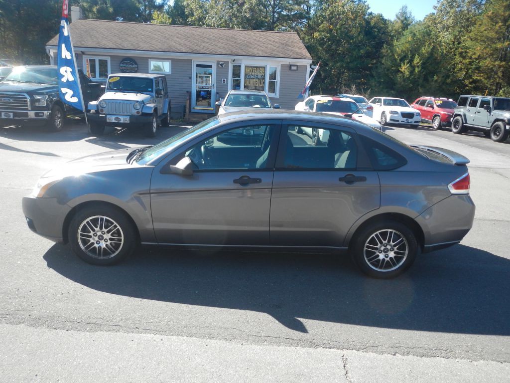 2010 Ford Focus Image 36