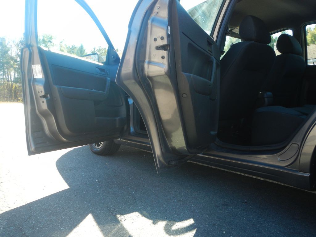 2010 Ford Focus Image 38