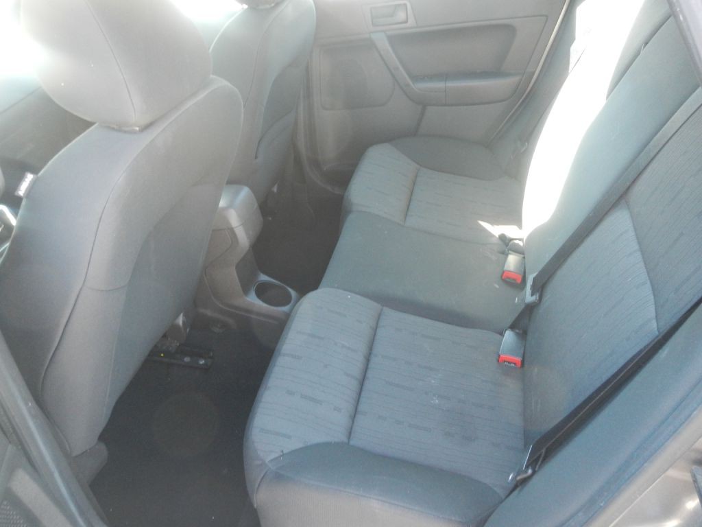 2010 Ford Focus Image 40