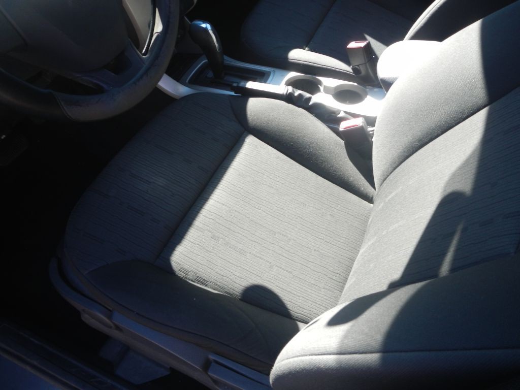 2010 Ford Focus Image 46
