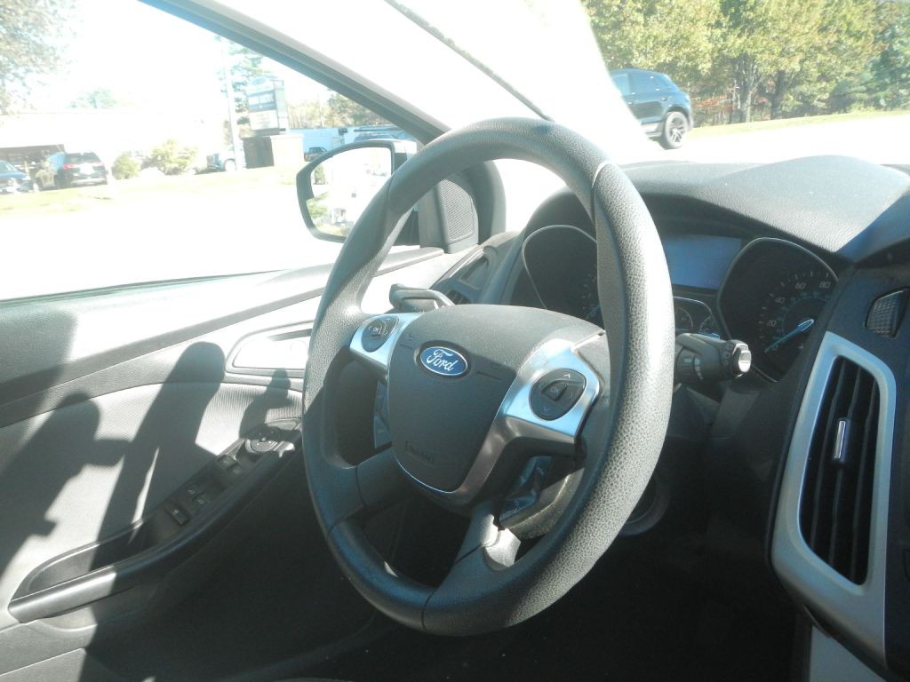 2013 Ford Focus Image 17