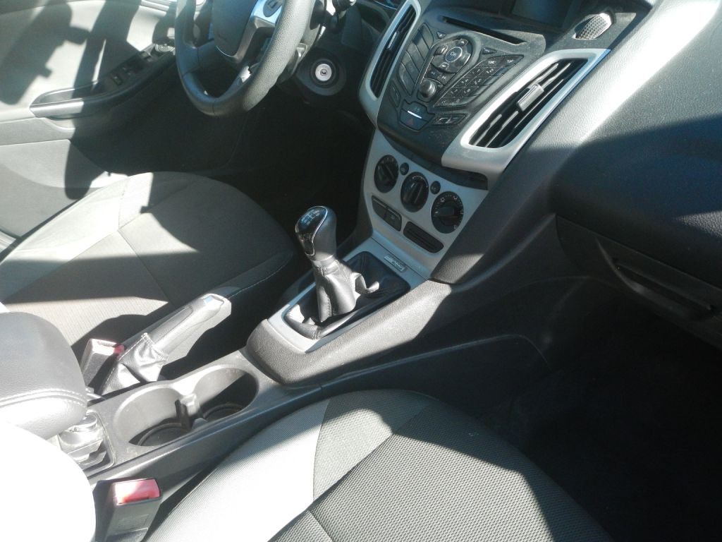 2013 Ford Focus Image 20