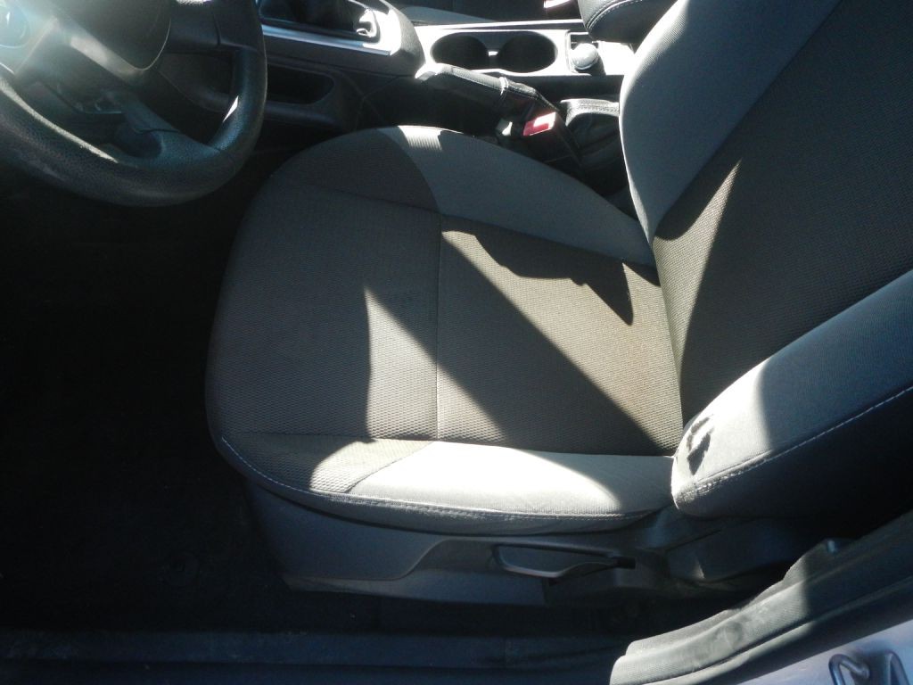 2013 Ford Focus Image 45
