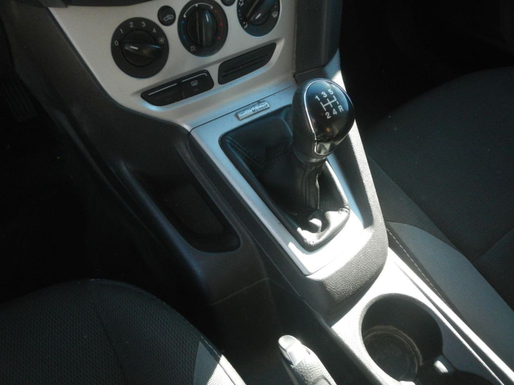 2013 Ford Focus Image 49