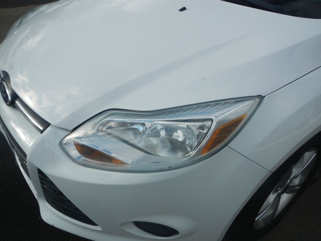 2013 Ford Focus Image 12